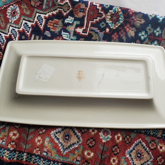 Lenox Serving Rectangle. Cream With Trim - Picture 3 of 6